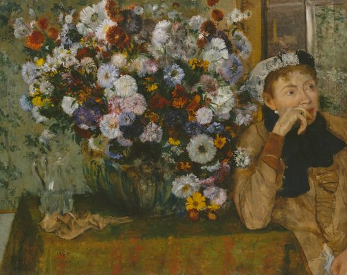 Une femme assise à côté d'un vase de fleurs, par Édgar Degas